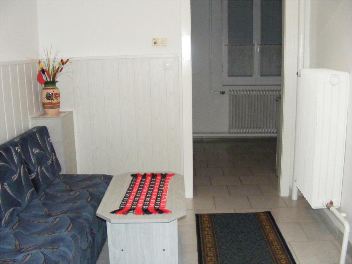 Nora Apartman Apartment Balatonfuzfo Ngoại thất bức ảnh